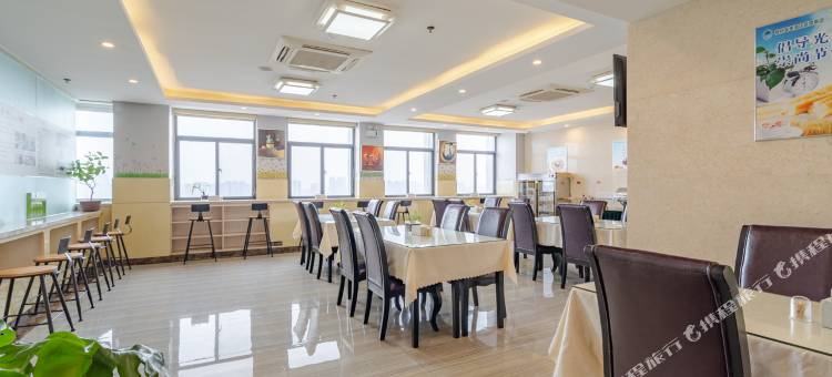 青皮树酒店(合肥经开区中环城大学城地铁站店)图片