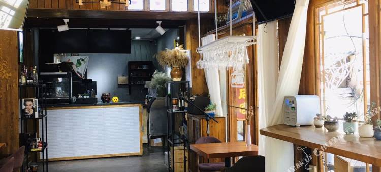 丽江古城知与雅舍客栈(忠义市场店)图片
