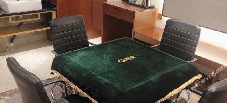 牙克石巴斯顿酒店图片