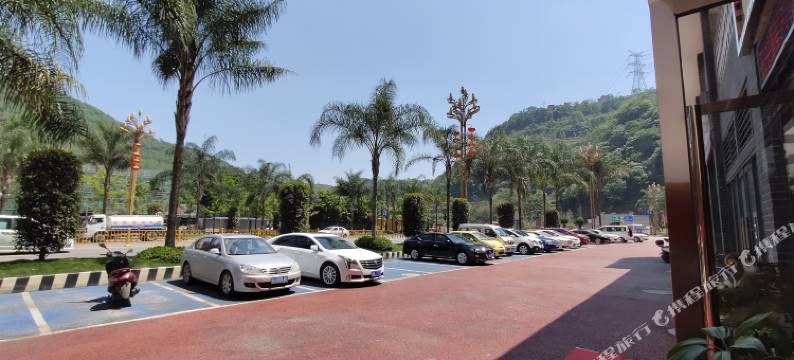 水富春天里酒店图片