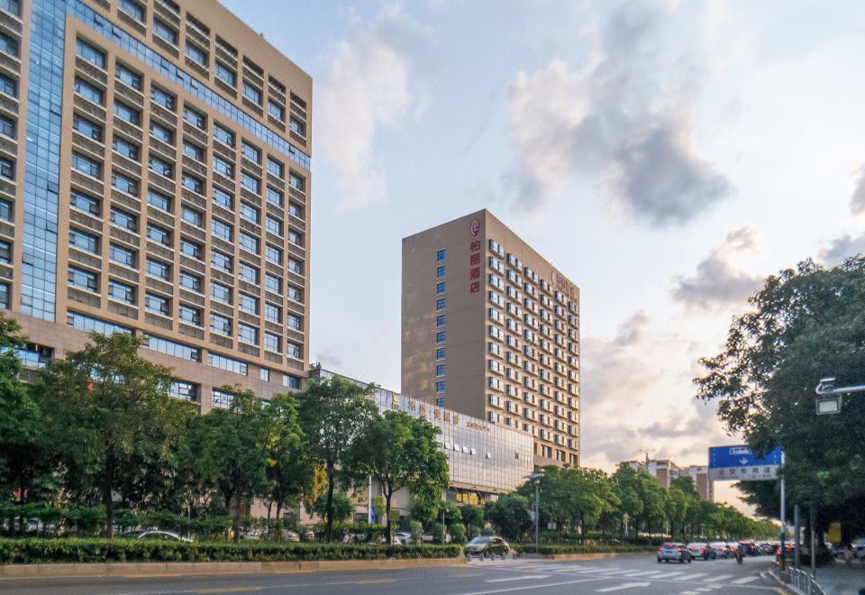 柏丽酒店(佛山千灯湖店)外景图