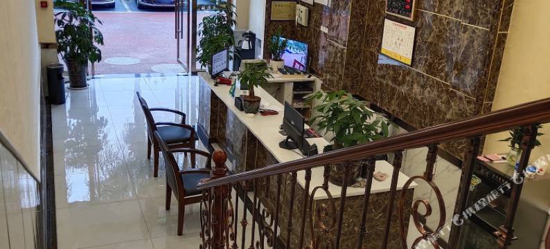 水富春天里酒店图片