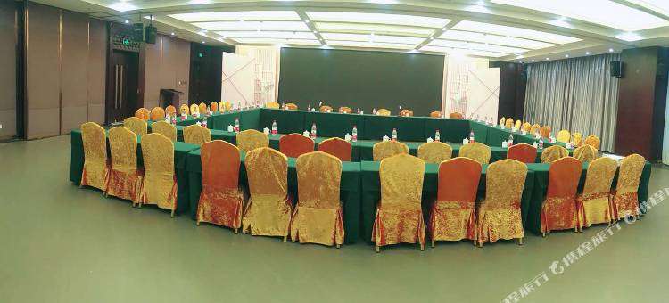 围场乾悦假日酒店(政府店)图片