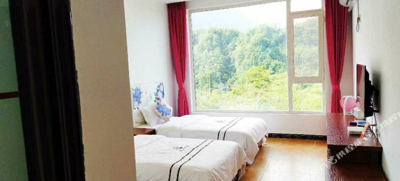 雅安星辉民宿(碧峰峡店)图片