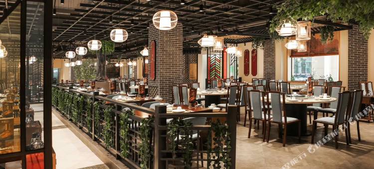 索为斯佳宁娜大酒店(佛山祖庙地铁站岭南新天地店)图片