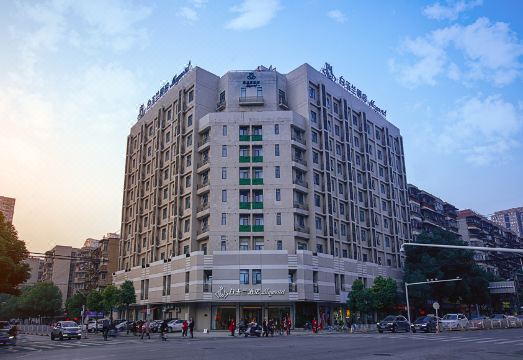 白玉兰酒店（武汉武商梦时代梅苑小区地铁站店）外景图