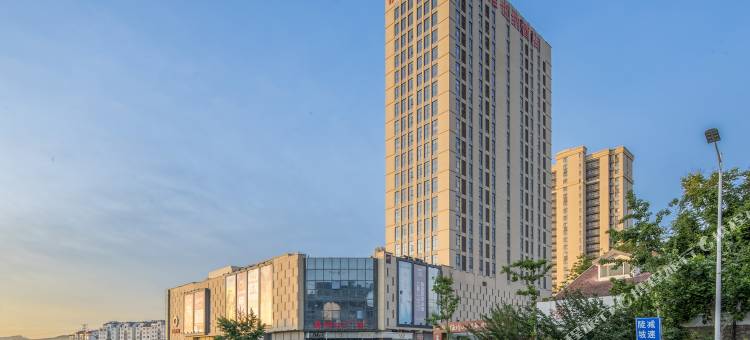 维也纳酒店(淄博易达广场红叶柿岩店)图片