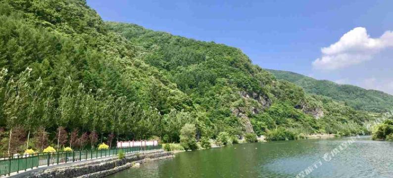 湖畔鱼馆民宿图片