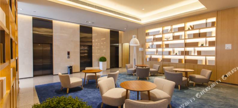 无忧里国际酒店(上海浦东陆家嘴金融贸易区世贸滨江店)图片