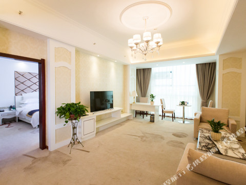 施甸金布朗大酒店