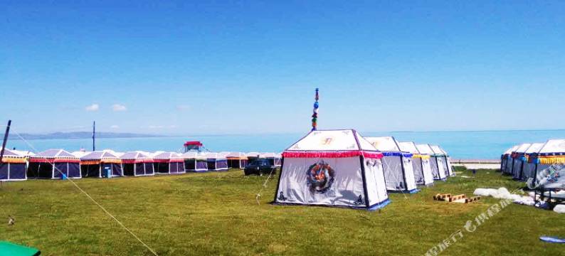青海湖天边牧人帐篷宾馆图片
