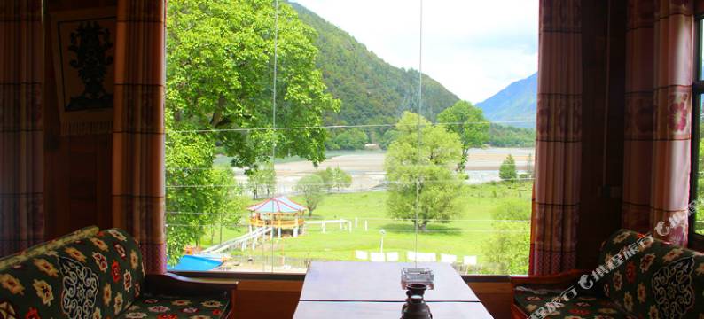 波密江边嘎玛客栈图片