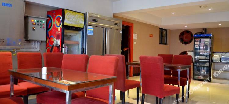 华坤城市酒店(王家湾地铁站武汉市建设学校店)图片