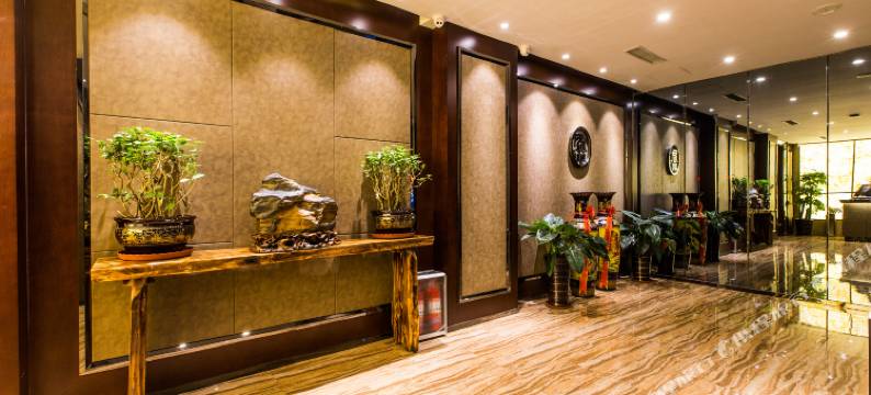 君品海岸酒店(青岛火车站地铁站栈桥店)图片