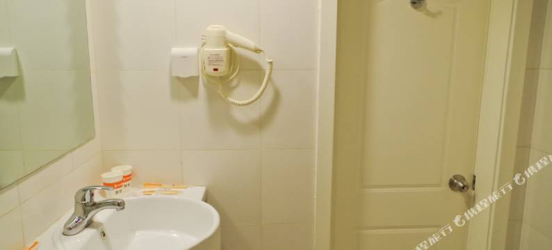 乌鲁木齐尤家酒店(红山玉器古玩城店)图片