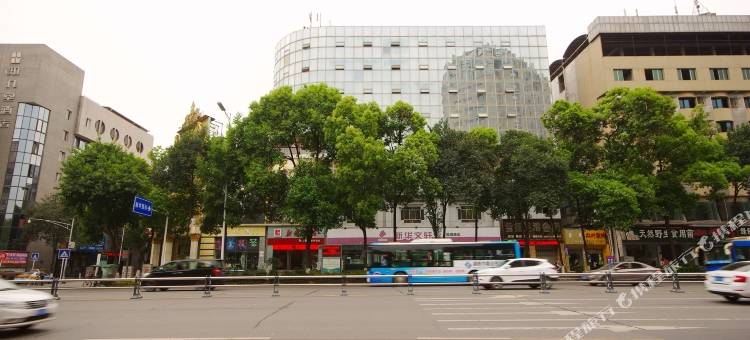 新华宾馆(绵阳高铁站万达广场店)图片