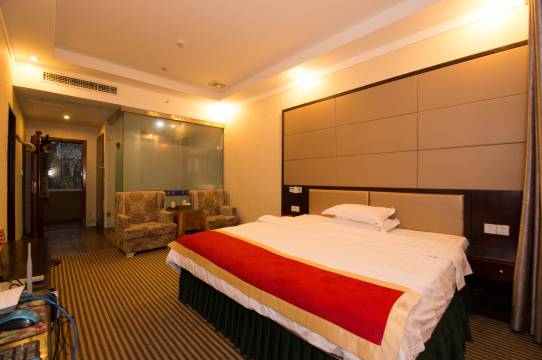 西充名城假日酒店