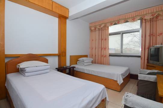 莱西孙国芝宾馆