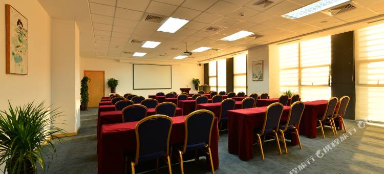 金石商务酒店(无锡江南大学海岸城店)图片