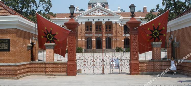 武汉旅途客栈(黄鹤楼户部巷店)图片