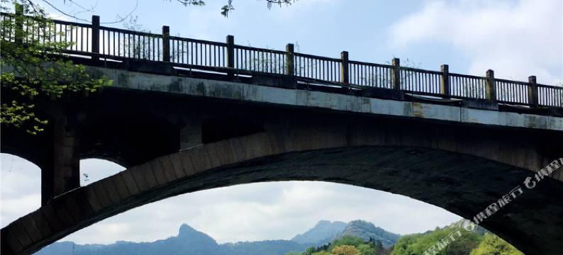 武夷山六悦山溪酒店(三姑度假区崇溪漫步道店)图片
