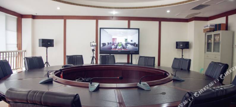 石棉景达河畔温泉酒店图片