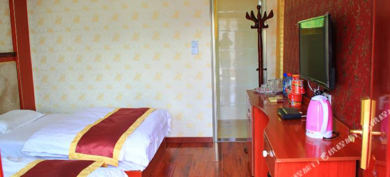 贡嘎龙港宾馆图片