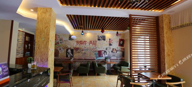 神农架湖光山舍酒店图片