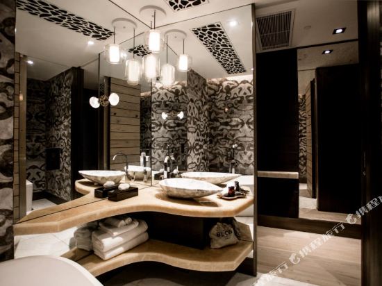 澳门罗斯福酒店+免费穿梭巴士+免费WIFI+室外