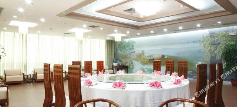 廉江罗二酒店图片