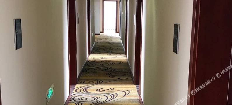 黄山龙门水库农家乐图片