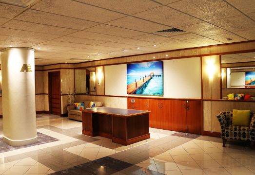 Cairns Aquarius Hotel Overview