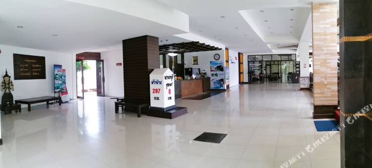 娜娜武里酒店(Nana Buri Hotel)图片