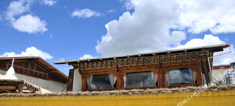 香格里拉花儿别院图片