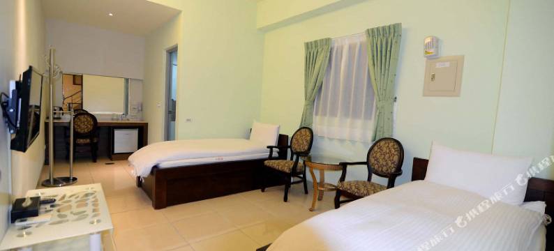 小松鼠站前电梯民宿附停车场图片