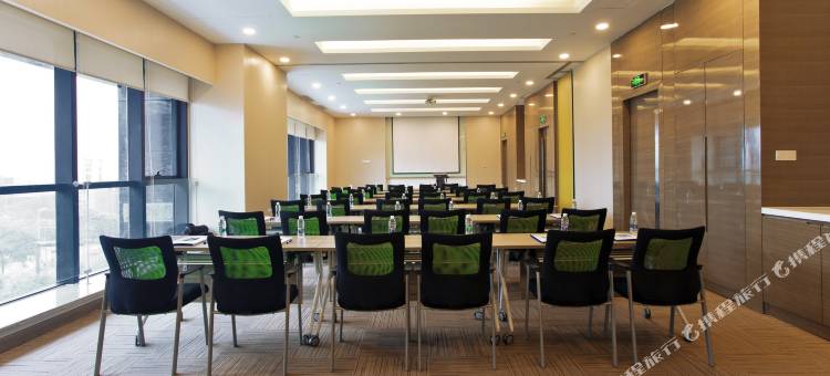 西安高新智选假日酒店图片