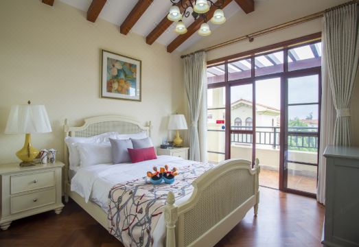 Hi Villa (Chengmai Yingbin Bandao Xihai'an)Hotel Overview