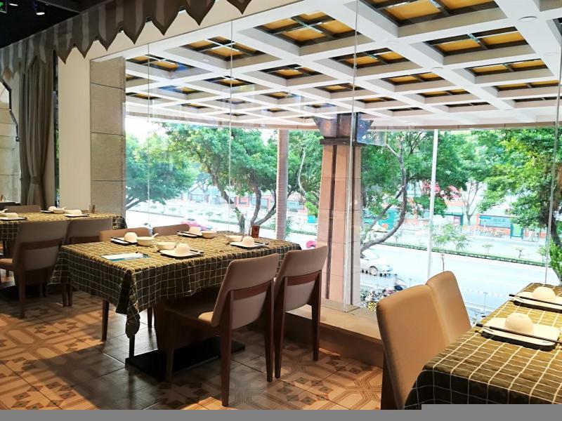 Rongjin Hotel (Guangzhou Linhexi Metro Station) Over view