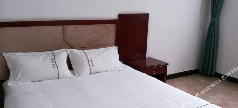 万安华云大酒店图片