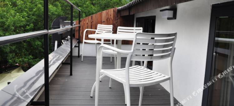 南岸晓风精品民宿(西湖店)图片