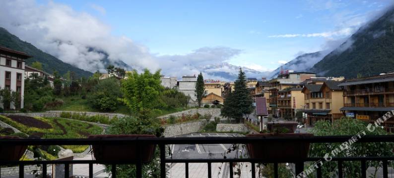 海螺沟氧气花园客栈图片