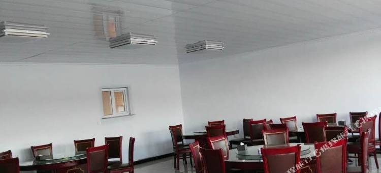 乌兰布统苏木敖包山下客栈图片