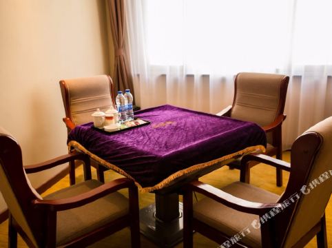 万信酒店(包头会展中心店)