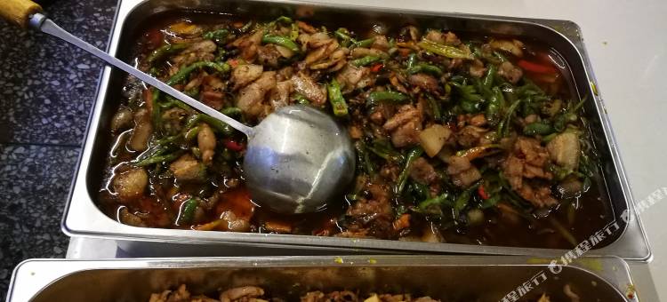 宝兴东拉山兴国农庄图片