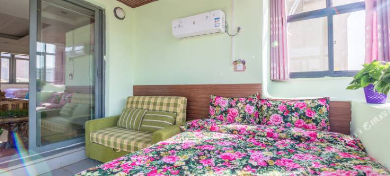 普罗旺斯小镇公寓(郑州索凌路店)图片