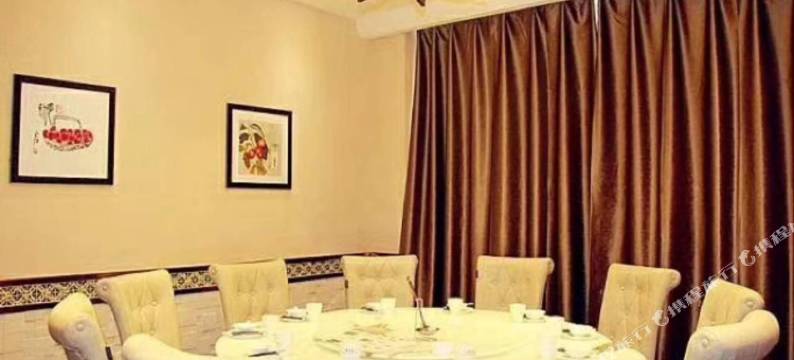 宝宏国际酒店(喀什古城万达店)图片