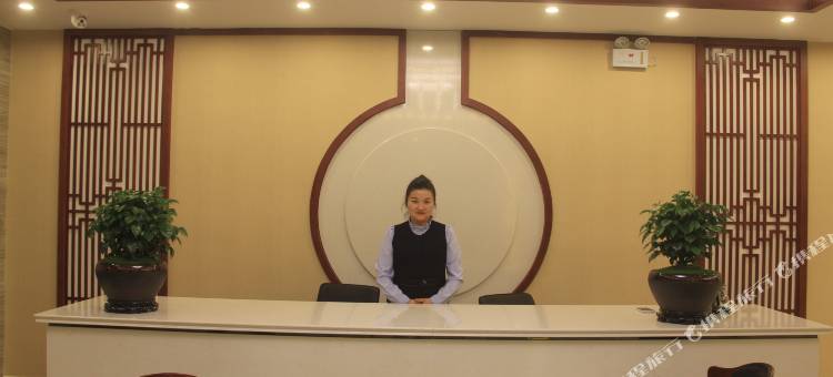 易门腾越商务酒店(汽车客运站店)图片