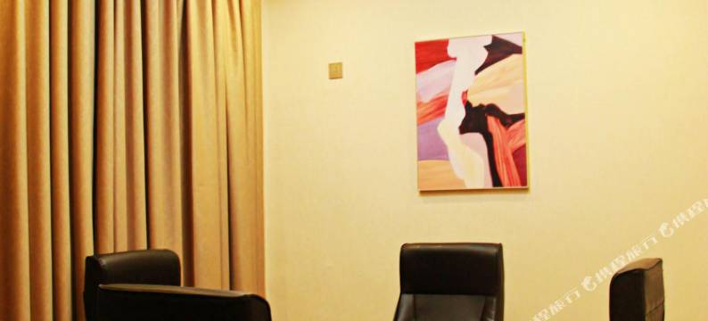 方城华庭连锁酒店图片