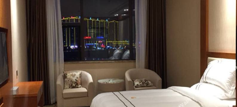 榕江卿卿酒店(村超足球场店)图片