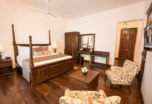 Villa 46 Hotel Overview